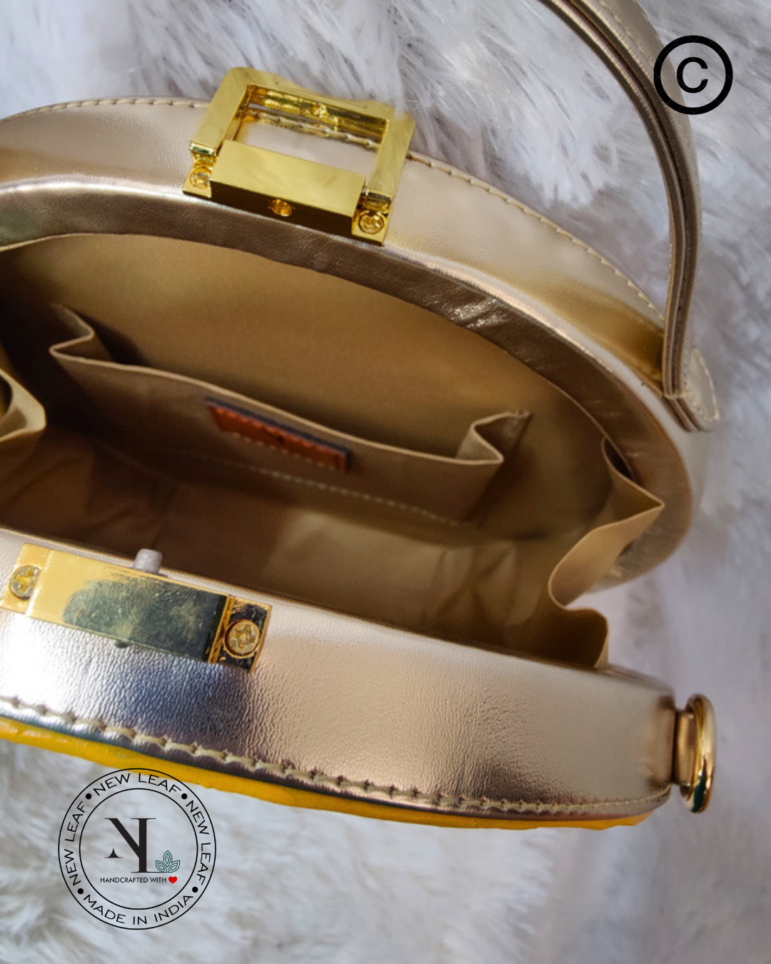 Shreenath Ji Lippan Art Handcrafted Circle Box Bag