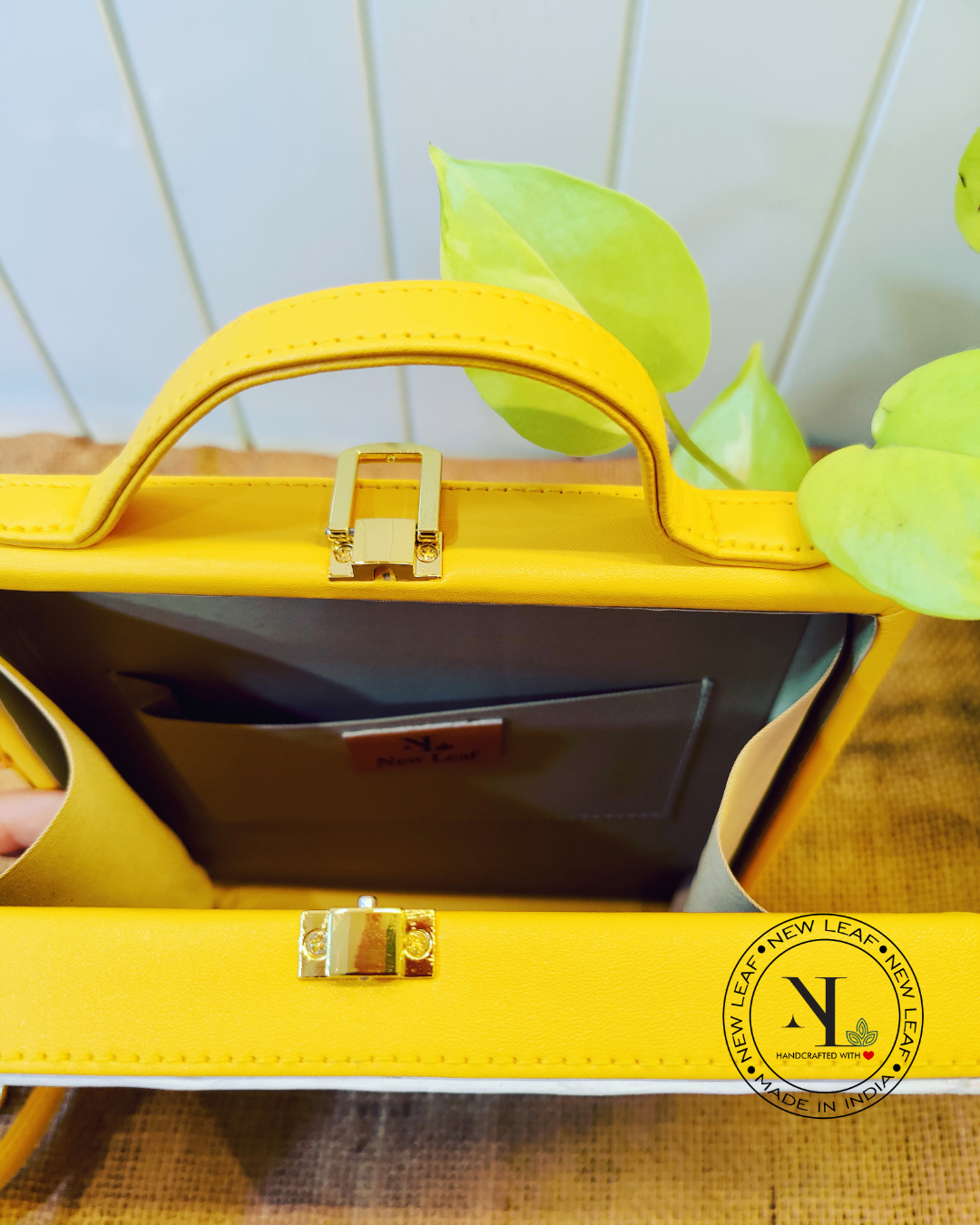 Concentric circles Lippan Art Handcrafted Box Bag