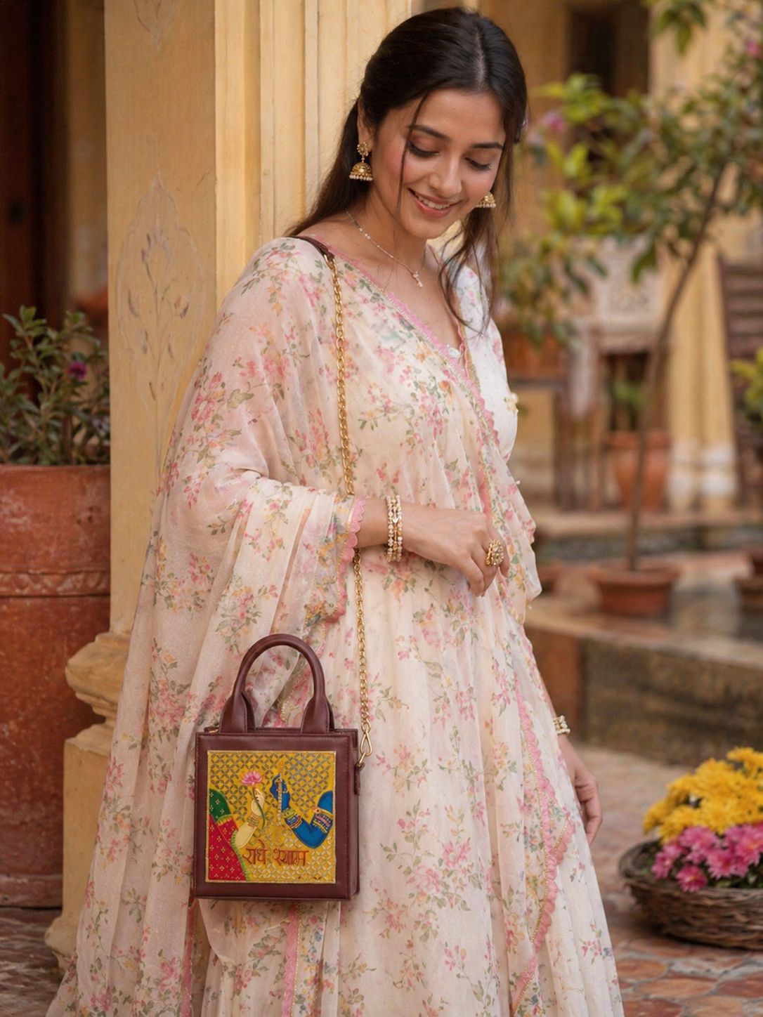 Radhe Shyam Lippan Art Handbag/ Sling