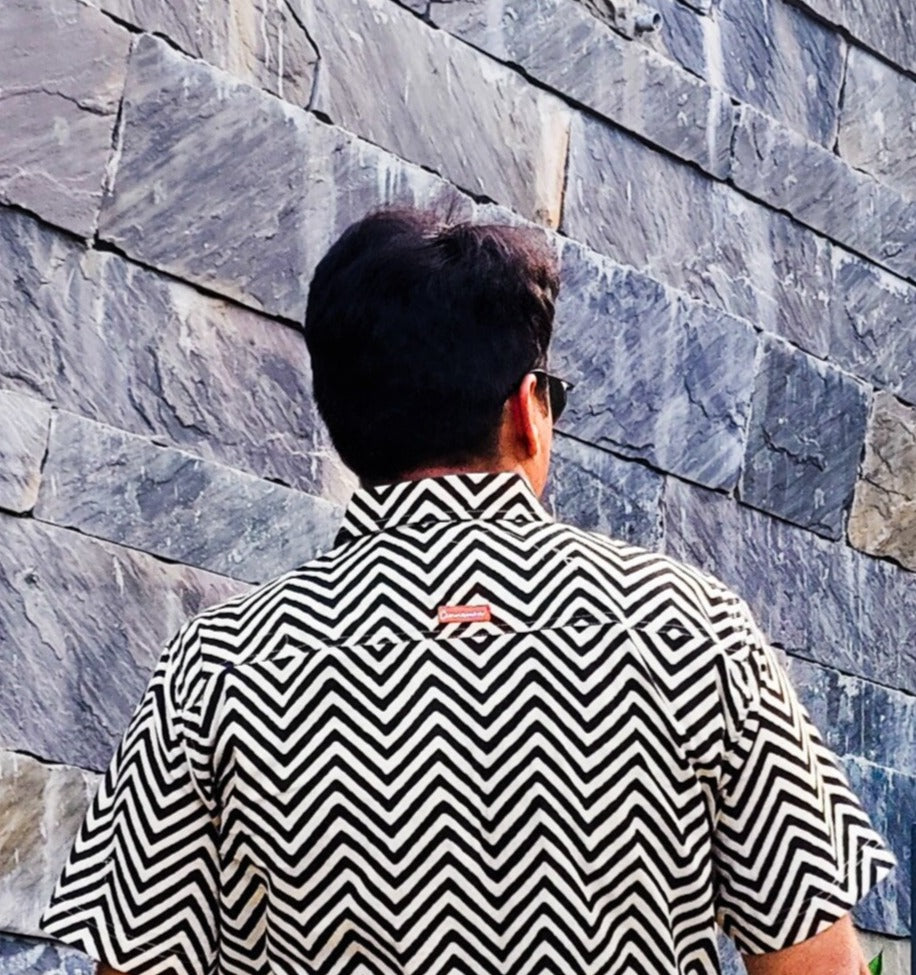 Zig Zag Unisex Short Sleeves Shirt